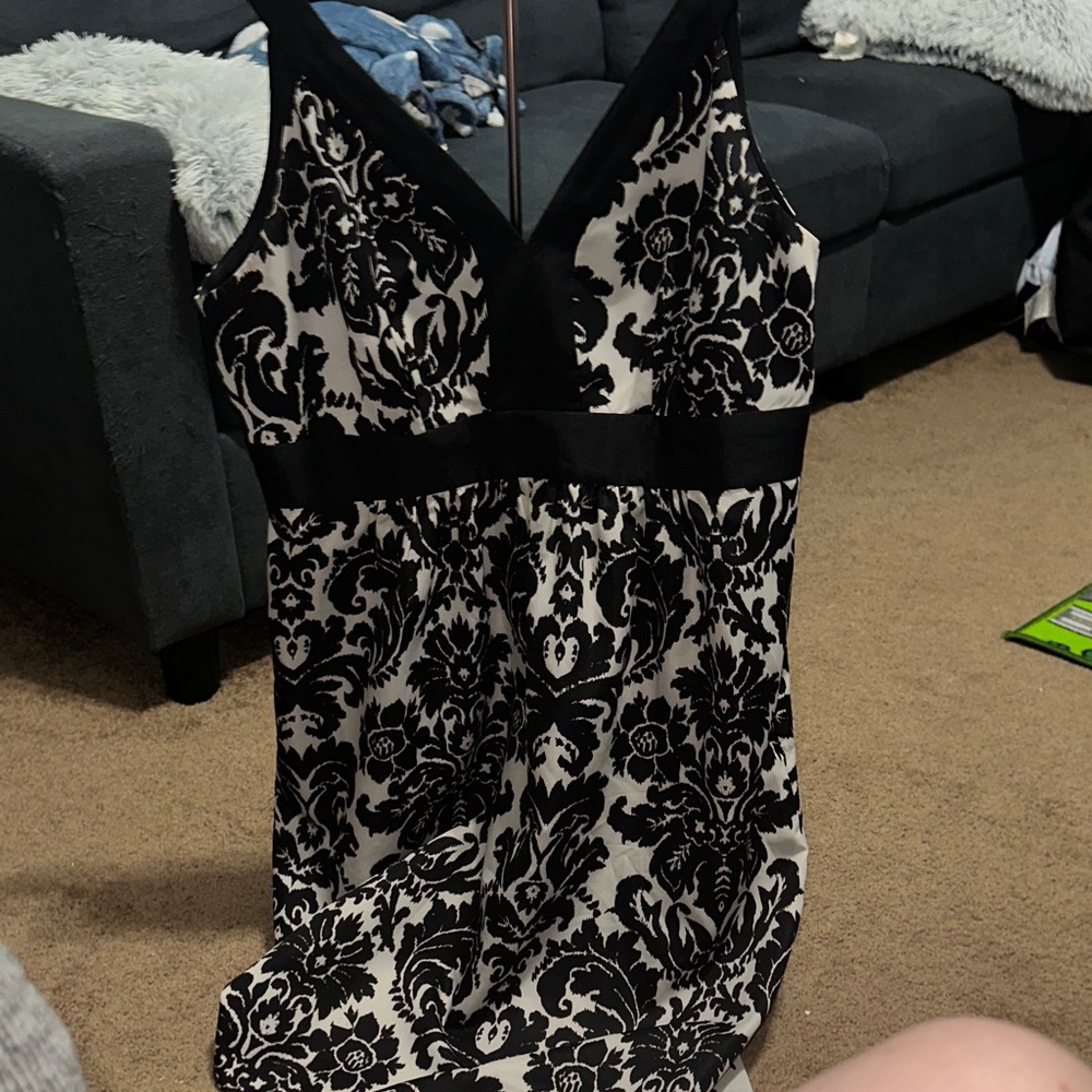 LOFT Black and White Floral Dress EUC